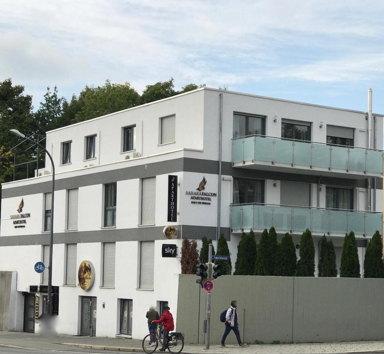 Sahara Falcon München Exterior foto